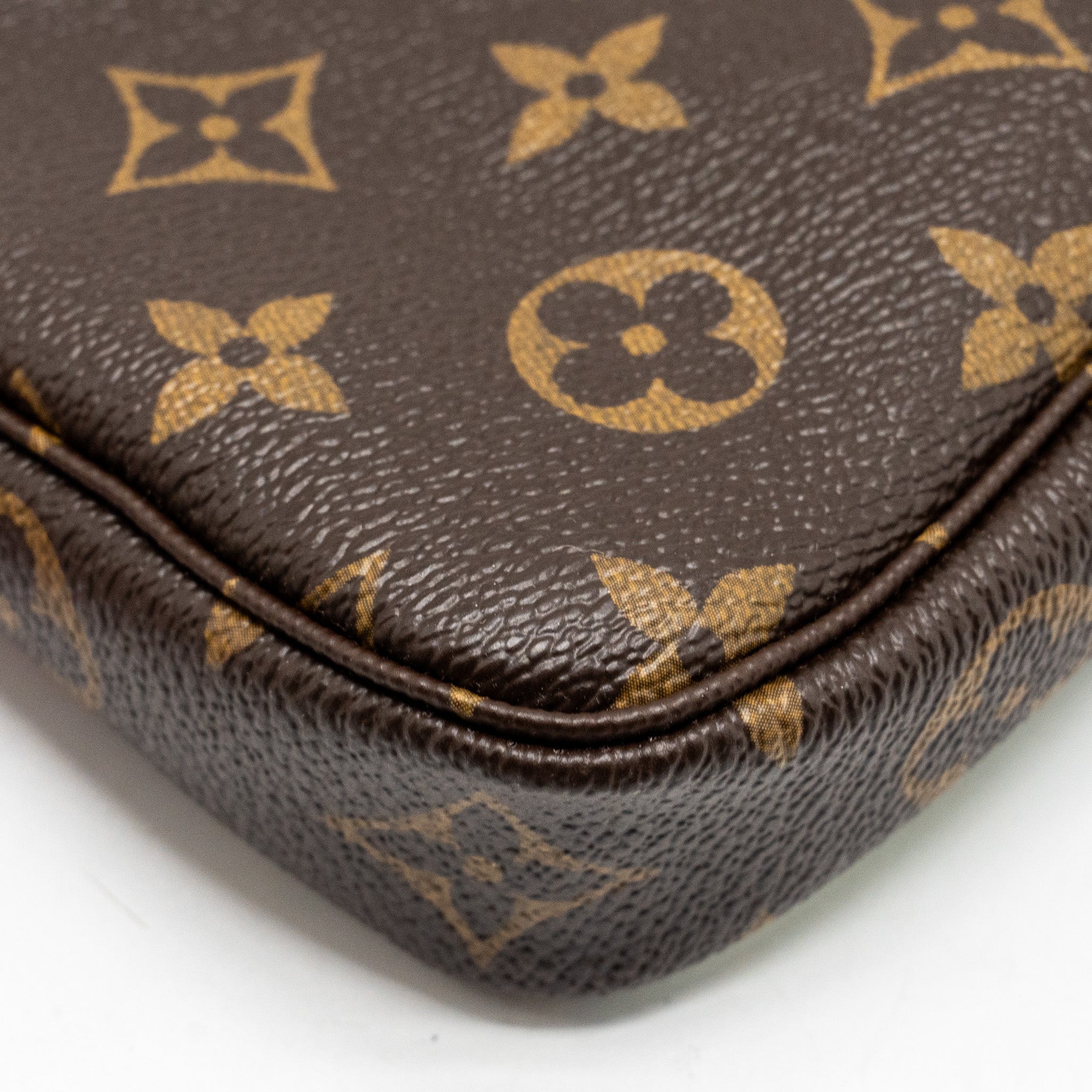 louis-vuitton-mini-pochette-accessories-2021-christmas-limited-edition-japanese-garden-sakura-ghw