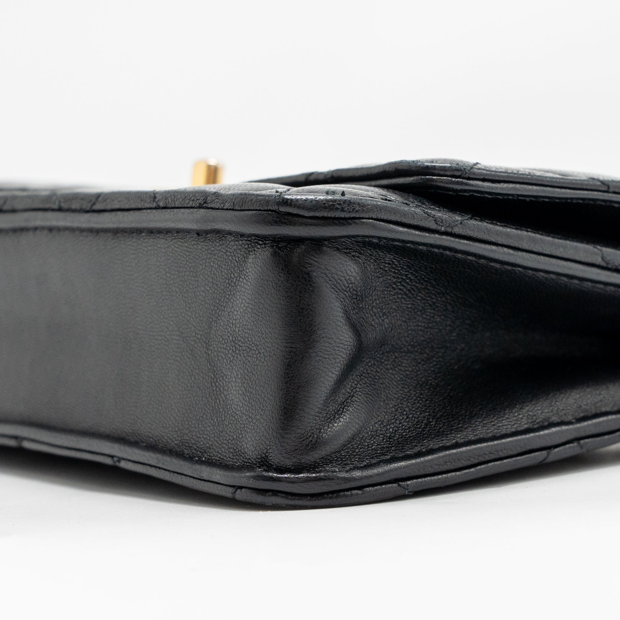 chanel-pearl-crush-wallet-on-chain-lambskin-black-ghw-microchip-copy