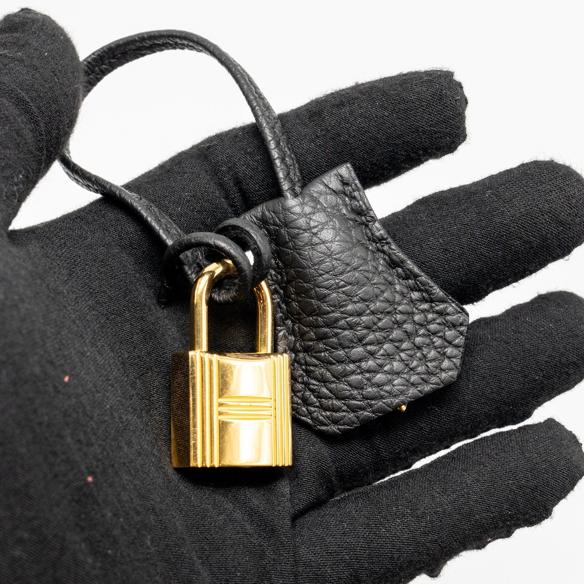 hermes-kelly-28-togo-black-ghw-stamp-x