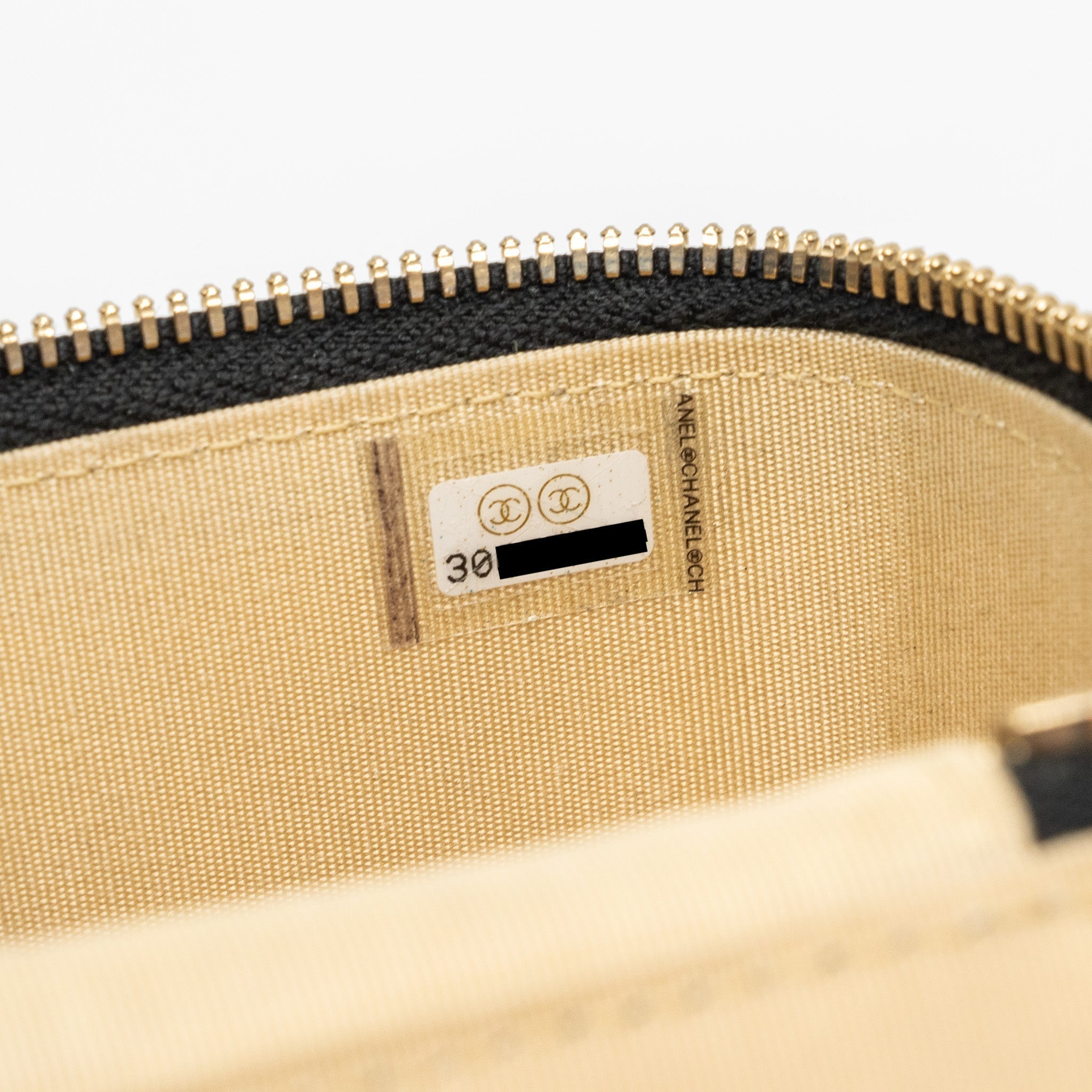 chanel-pearl-crush-mini-vanity-with-chain-lambskin-black-with-ghw