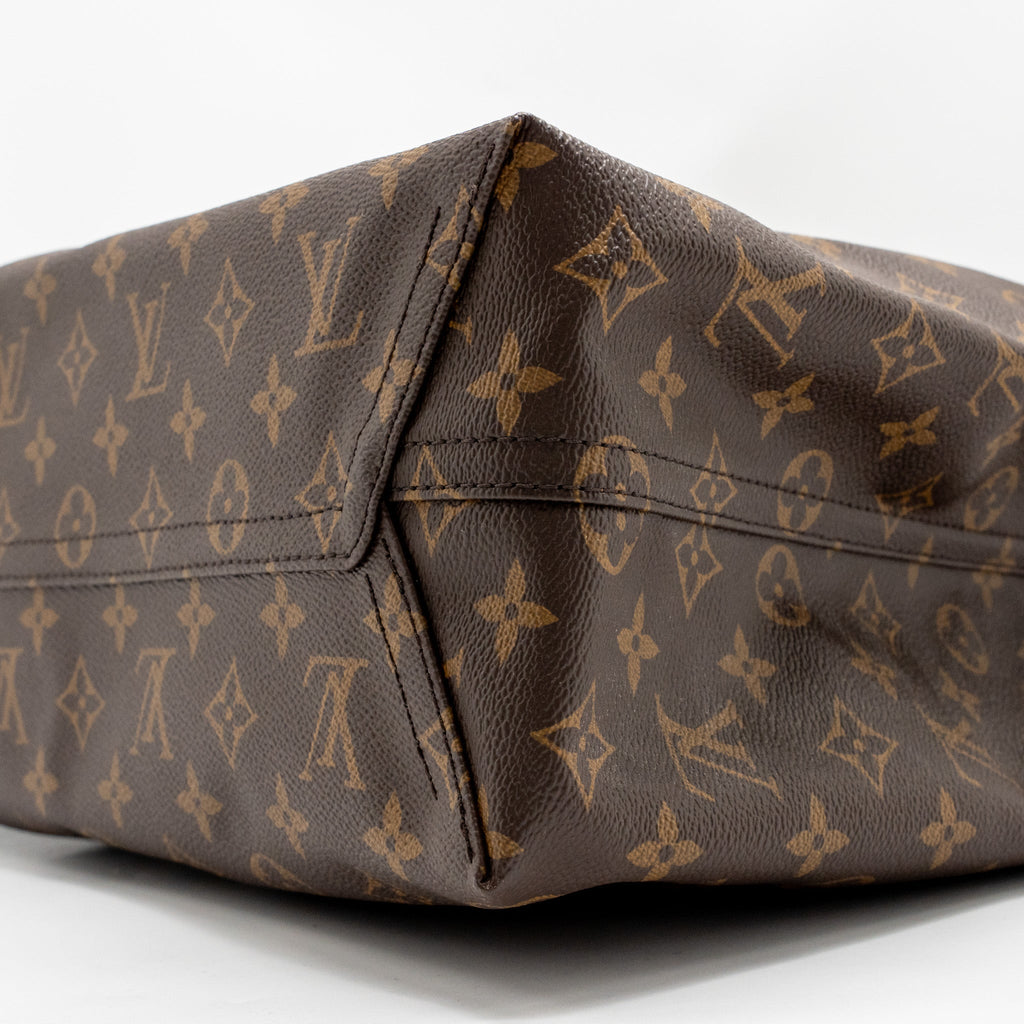 louis-vuitton-atlantis-gm-monogram-canvas-ghw