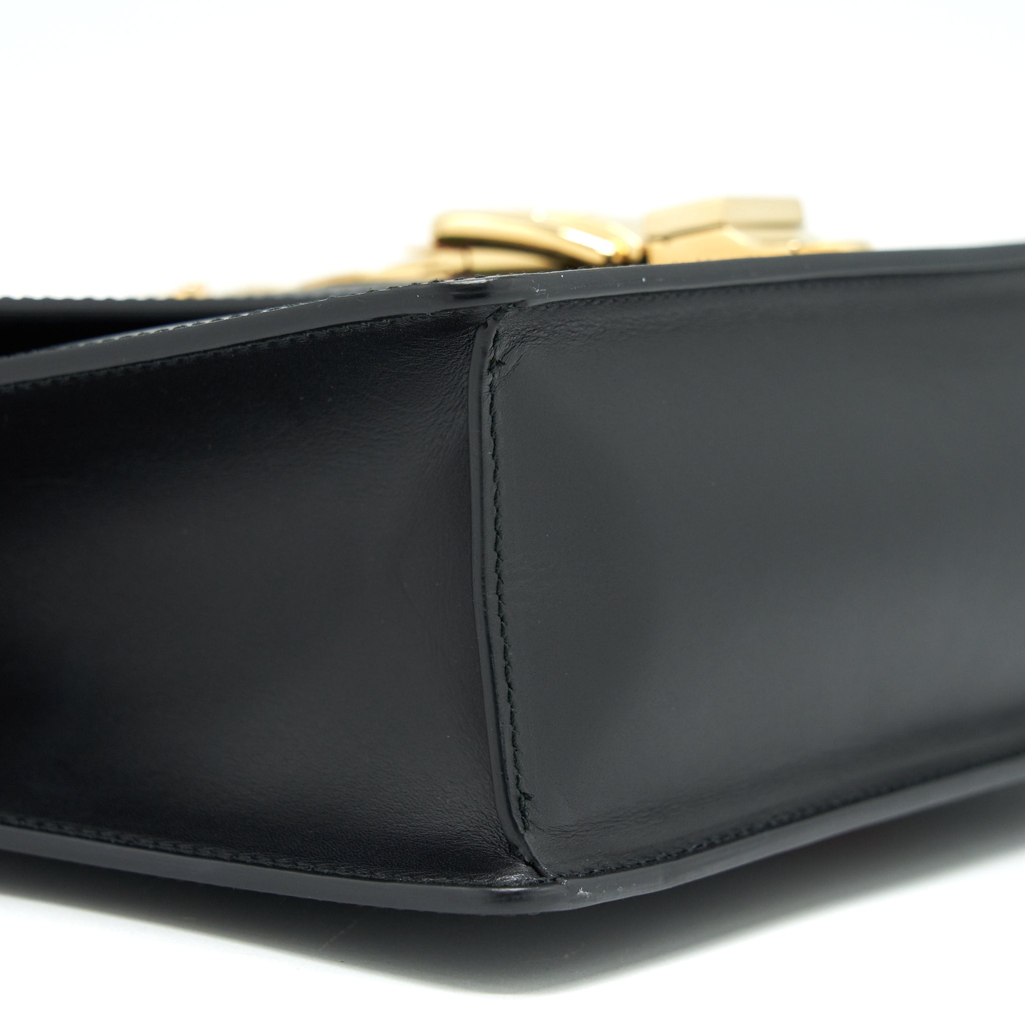 gucci-small-sylvie-shoulder-bag-black