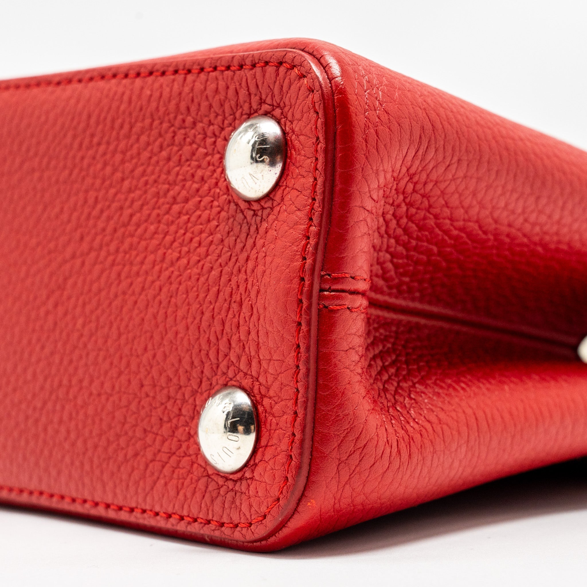 louis-vuitton-capcuine-bb-taurillon-red-shw-1