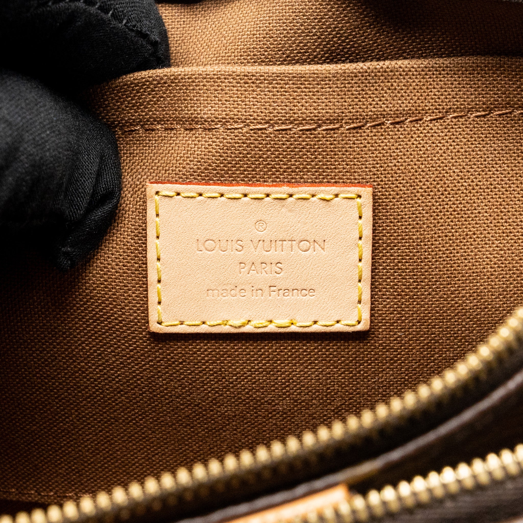 louis-vuitton-multi-pochette-monogram-canvas-khaki-strap-ghw-5