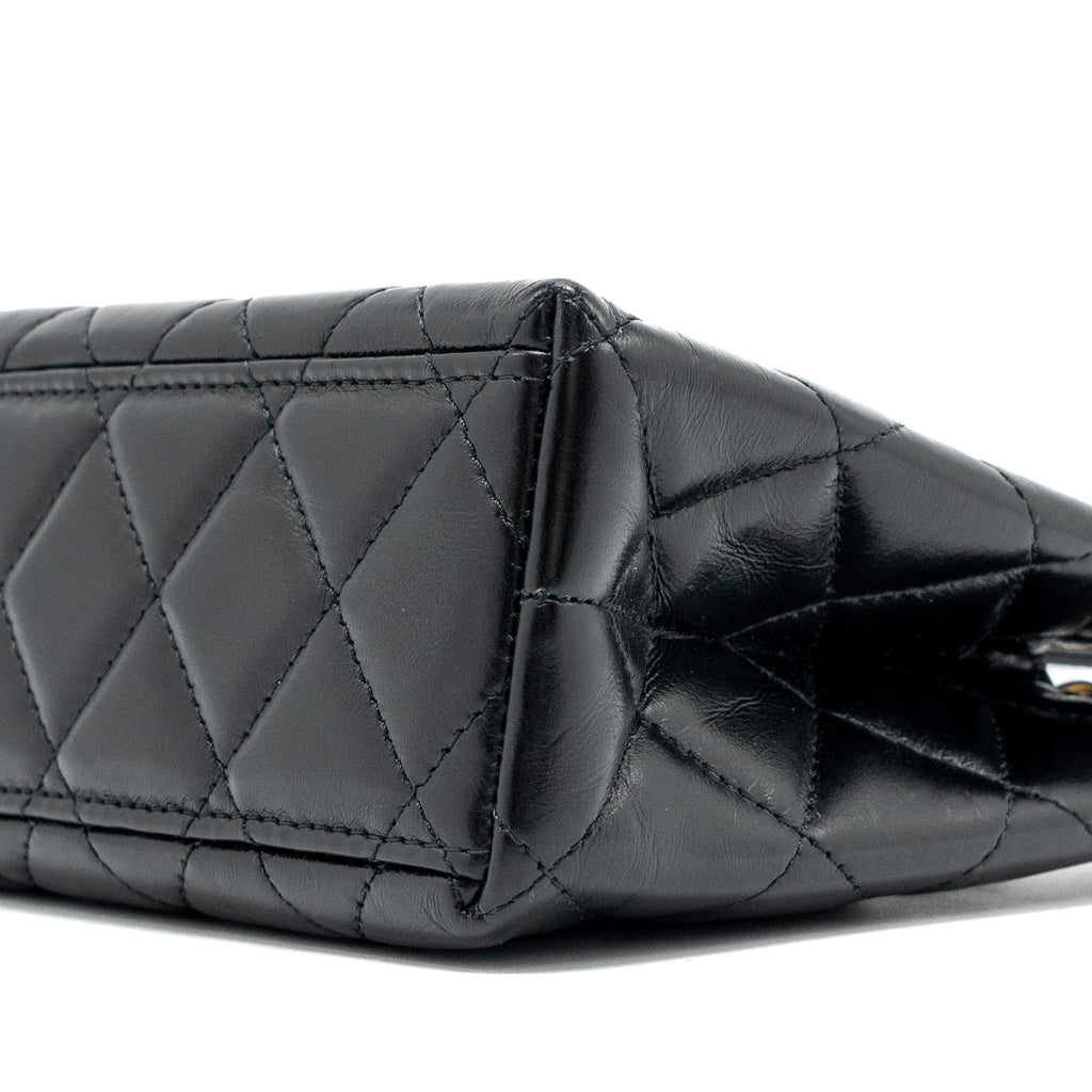 chanel-24p-mini-shopping-tote-calfskin-black-ghwmicrochip-1