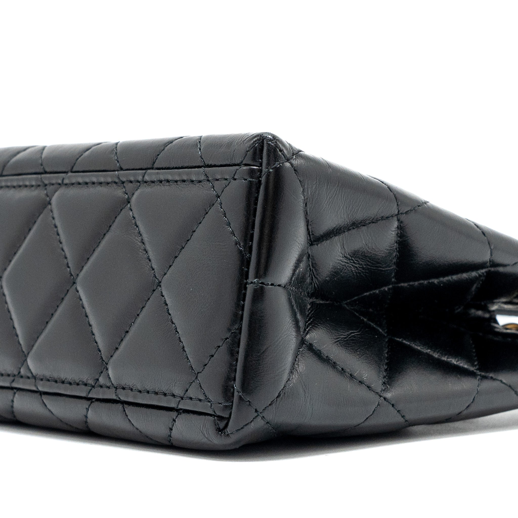 chanel-24p-mini-shopping-tote-calfskin-black-ghwmicrochip-1