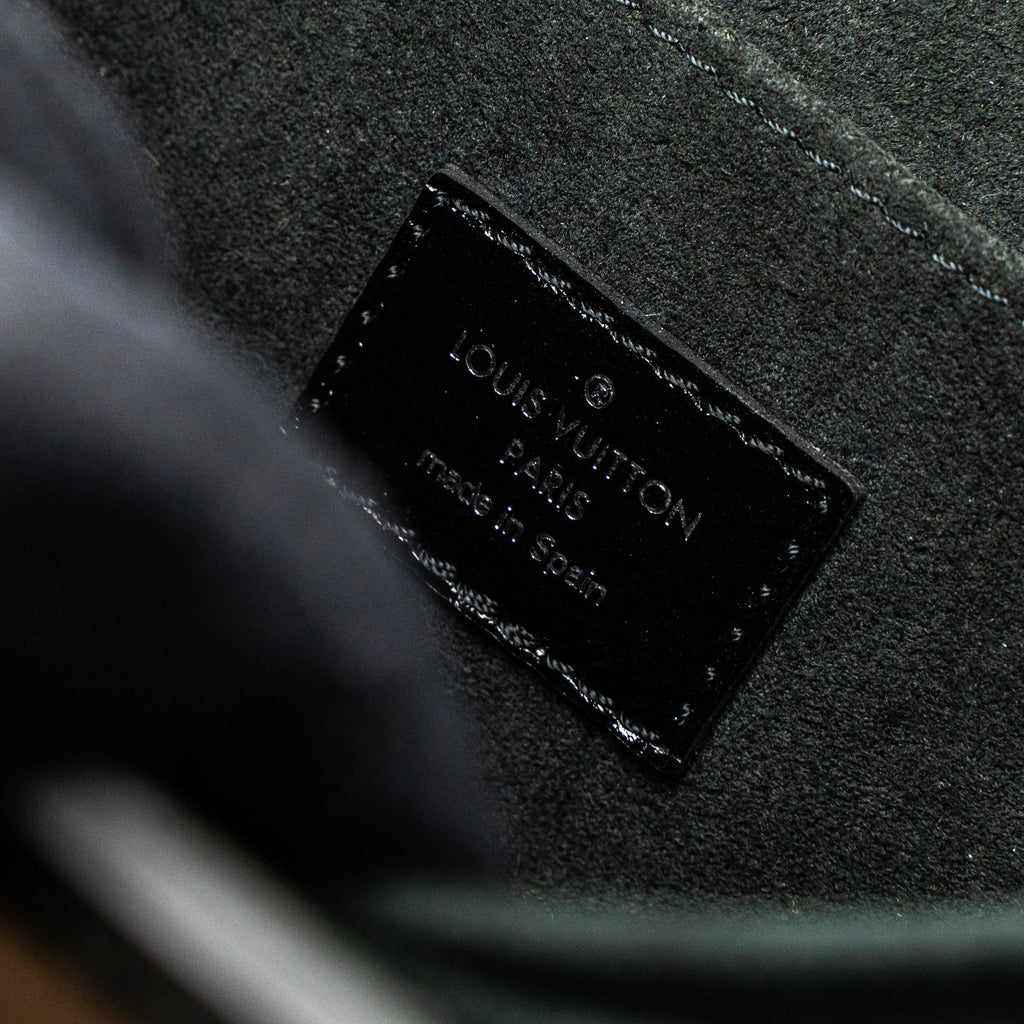 copy-of-louis-vuitton-dauphine-mm-giant-monogram-canvas-shw