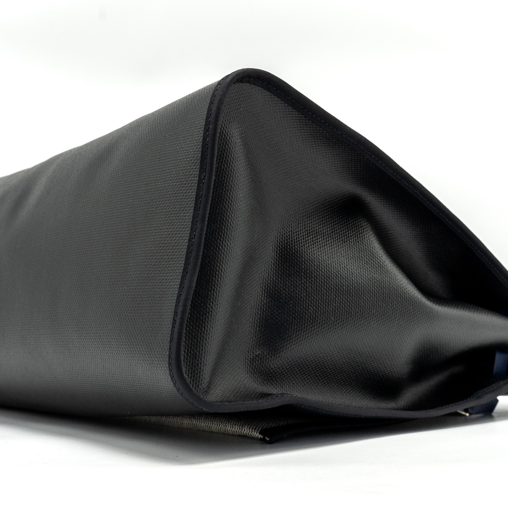 hermes-herbag-zip-39-bag-berline-canvas-leather-black-blue-shw-stamp-c