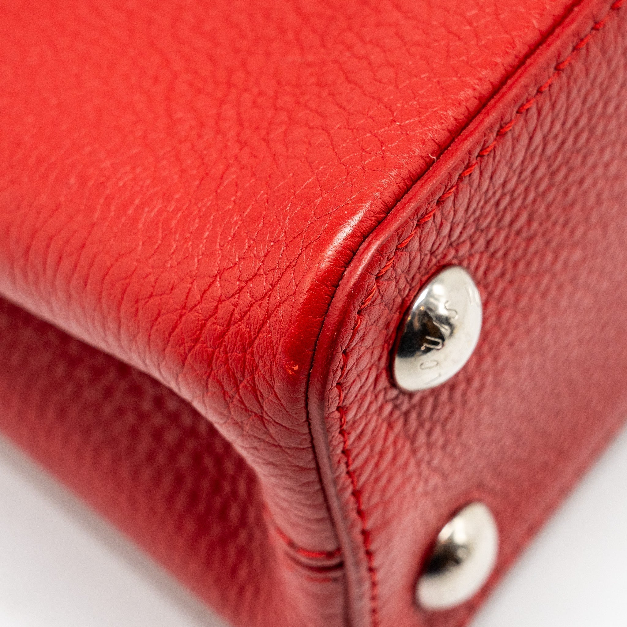 louis-vuitton-capcuine-bb-taurillon-red-shw-1