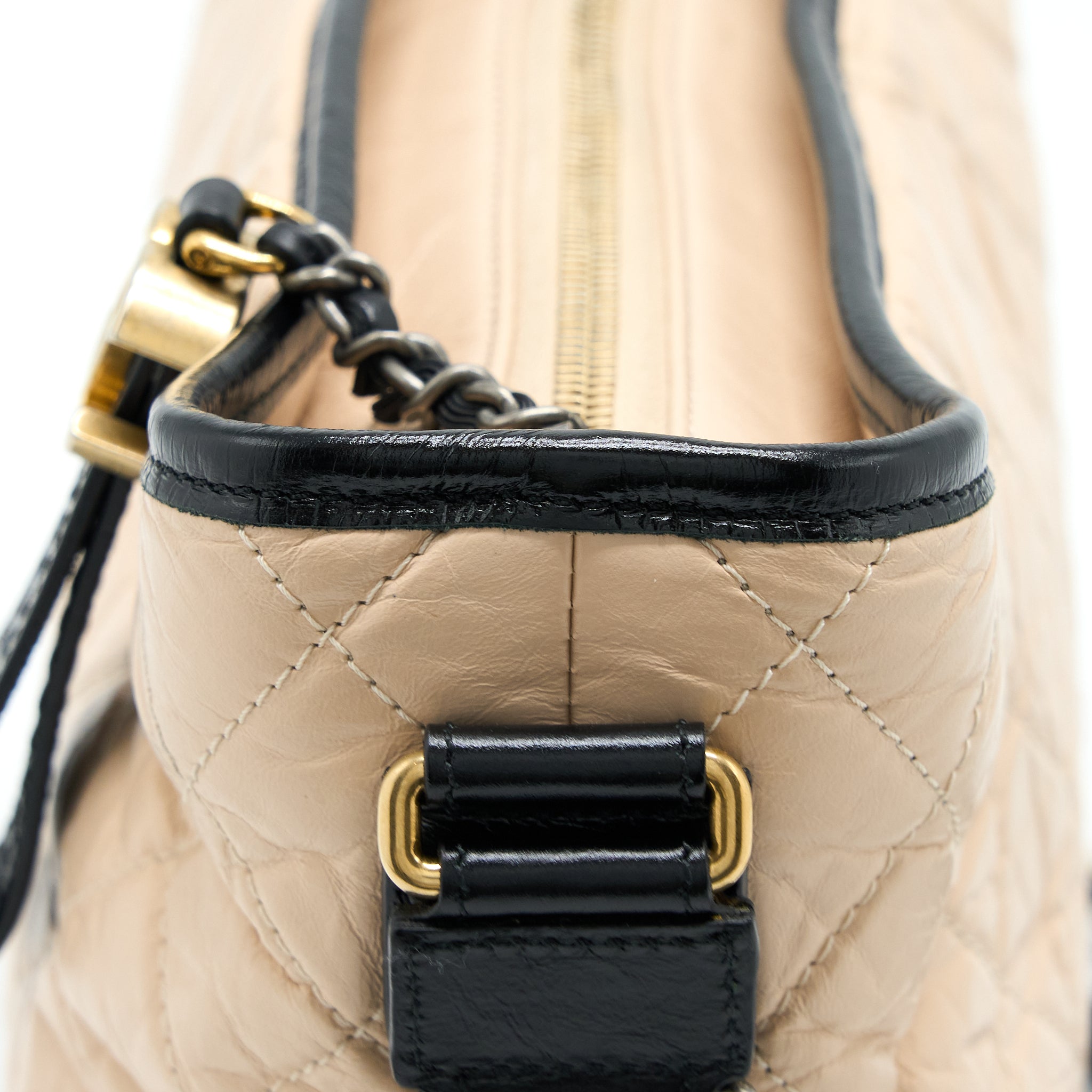 chanel-medium-gabrielle-hobo-bag-calfskin-beige-black-multicolour-hardware