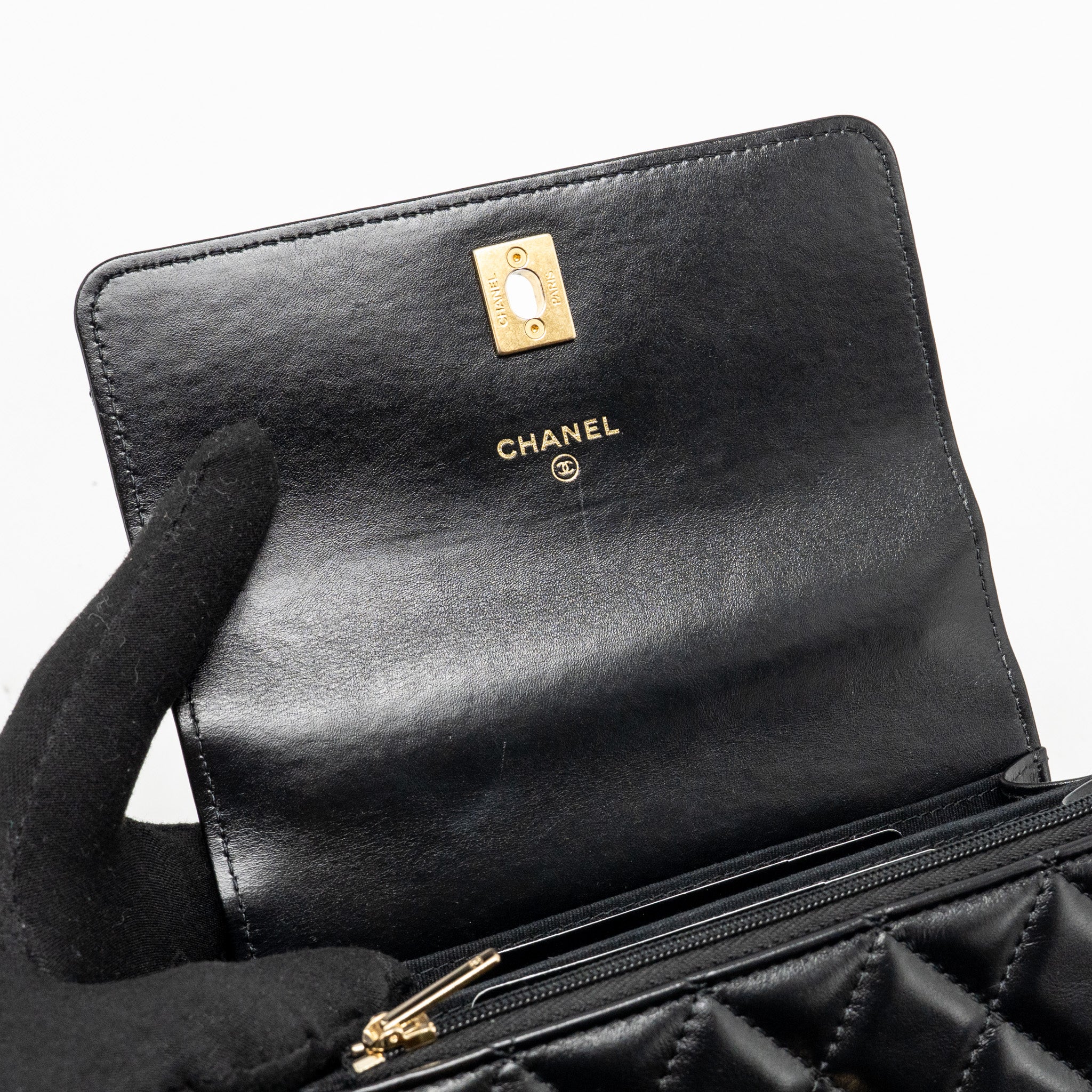 chanel-top-handle-mini-wallet-on-chain-calfskin-black-ghwmicrochip