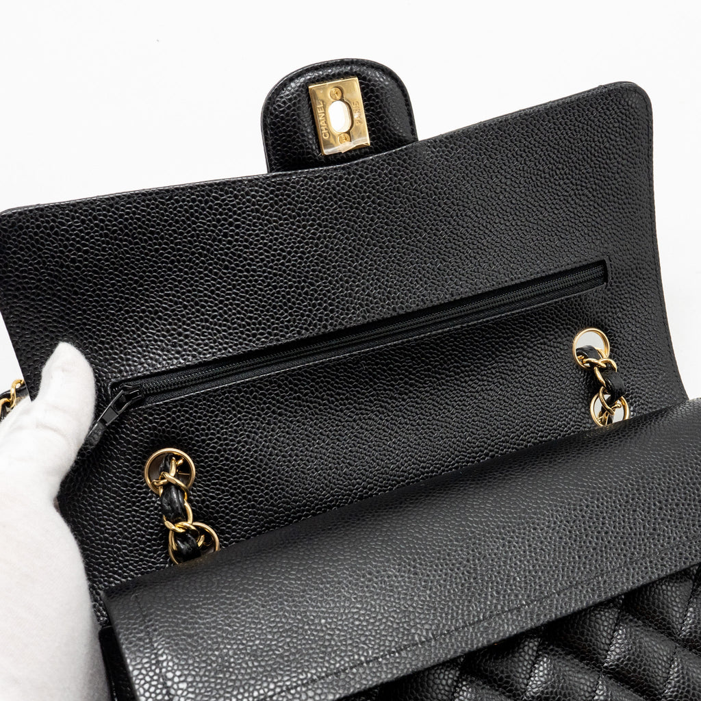 chanel-medium-classic-double-flap-bag-caviar-black-ghwmicrochip-1