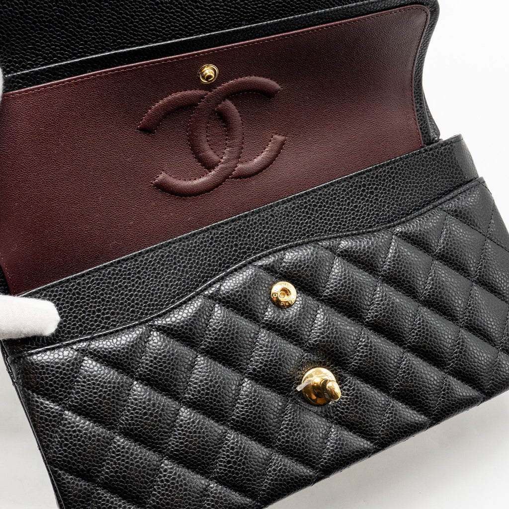 chanel-medium-classic-double-flap-bag-caviar-black-ghwmicrochip-1
