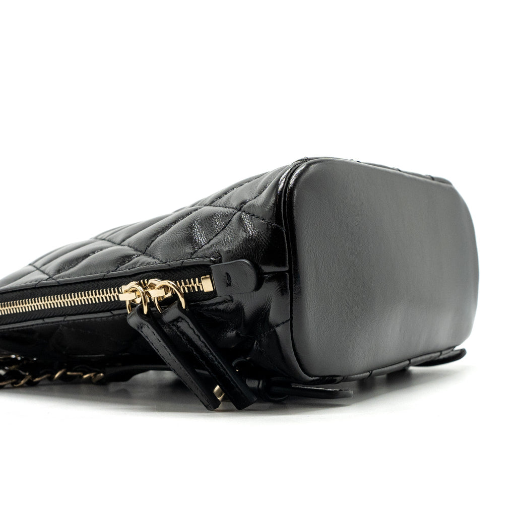 chanel-22a-backpack-patent-black-lghw-microchip