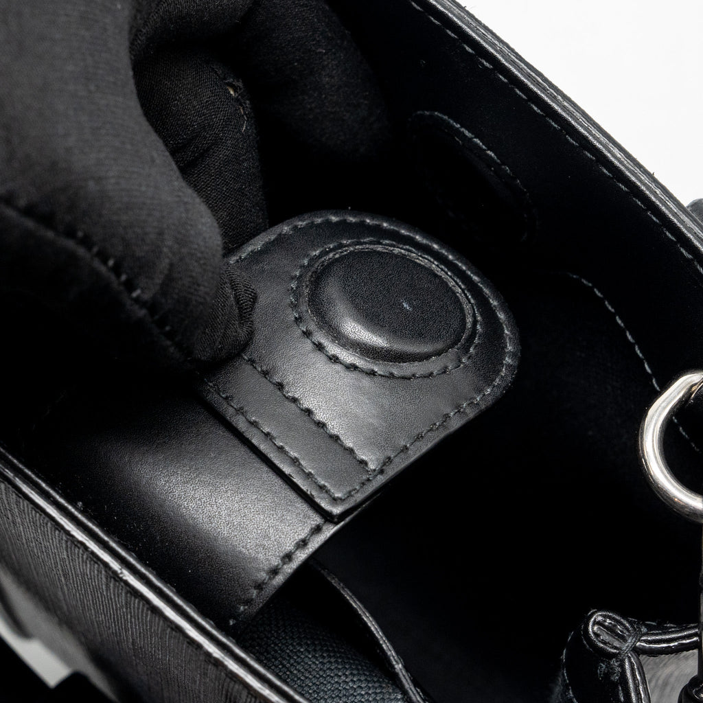 gucci-ophidia-mini-tote-bag-gg-supreme-black-shw