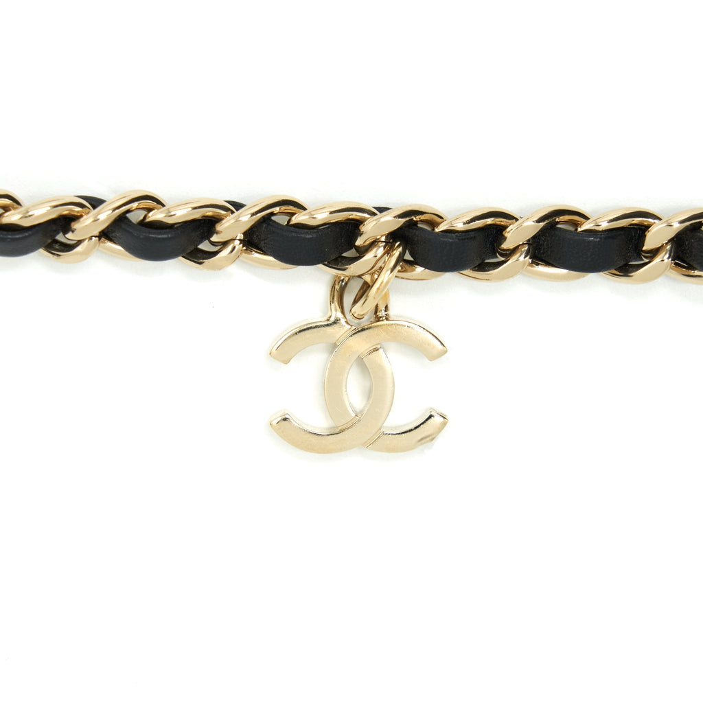 chanel-vanity-case-lambskin-black-lghw