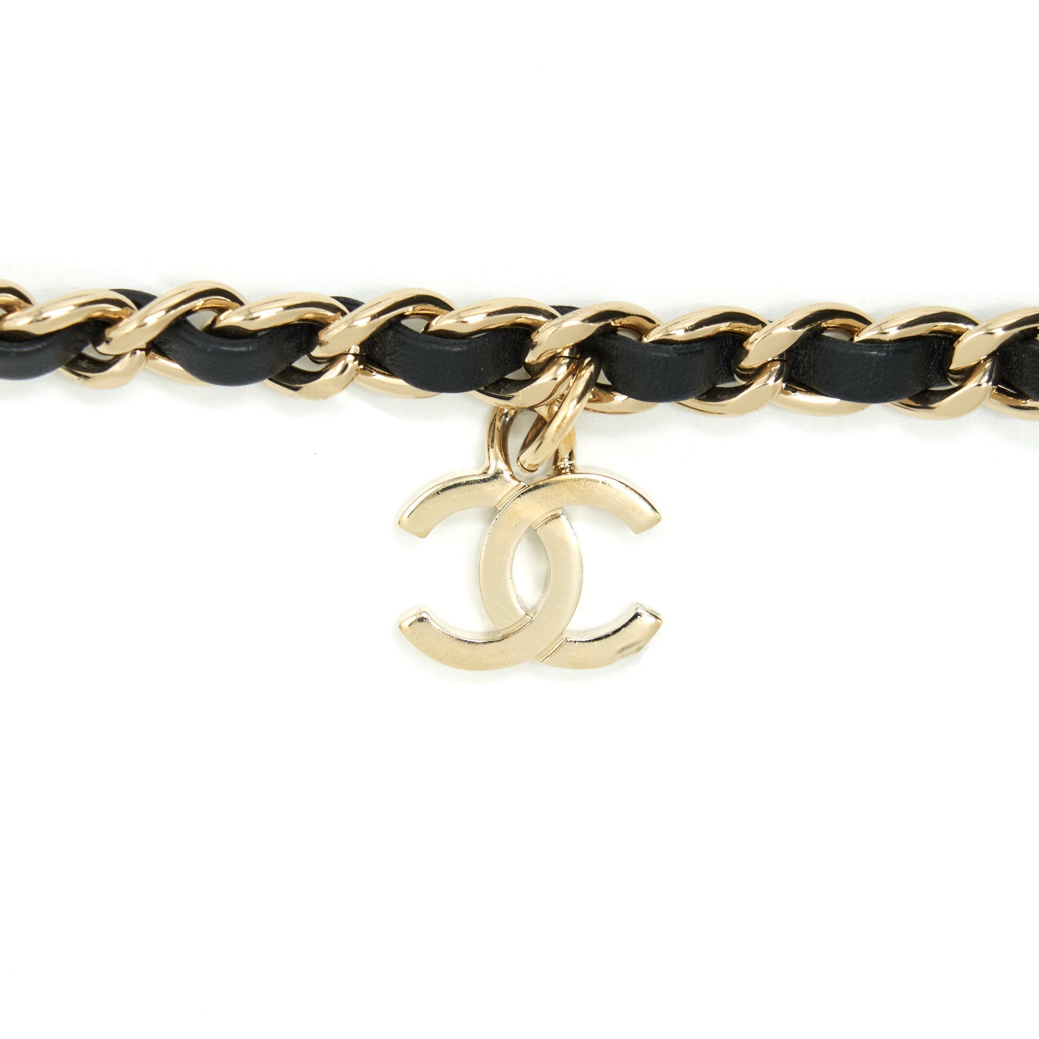 chanel-vanity-case-lambskin-black-lghw