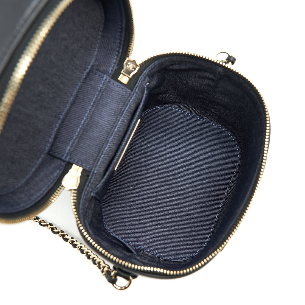 chanel-vanity-case-lambskin-black-lghw