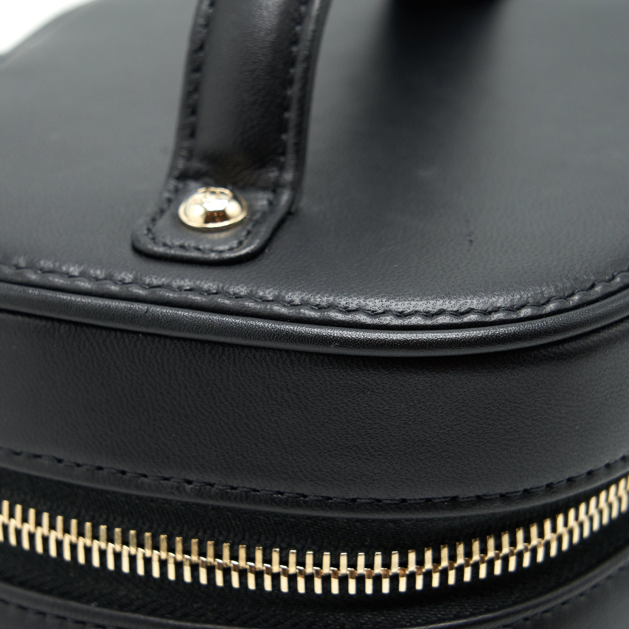 chanel-vanity-case-lambskin-black-lghw