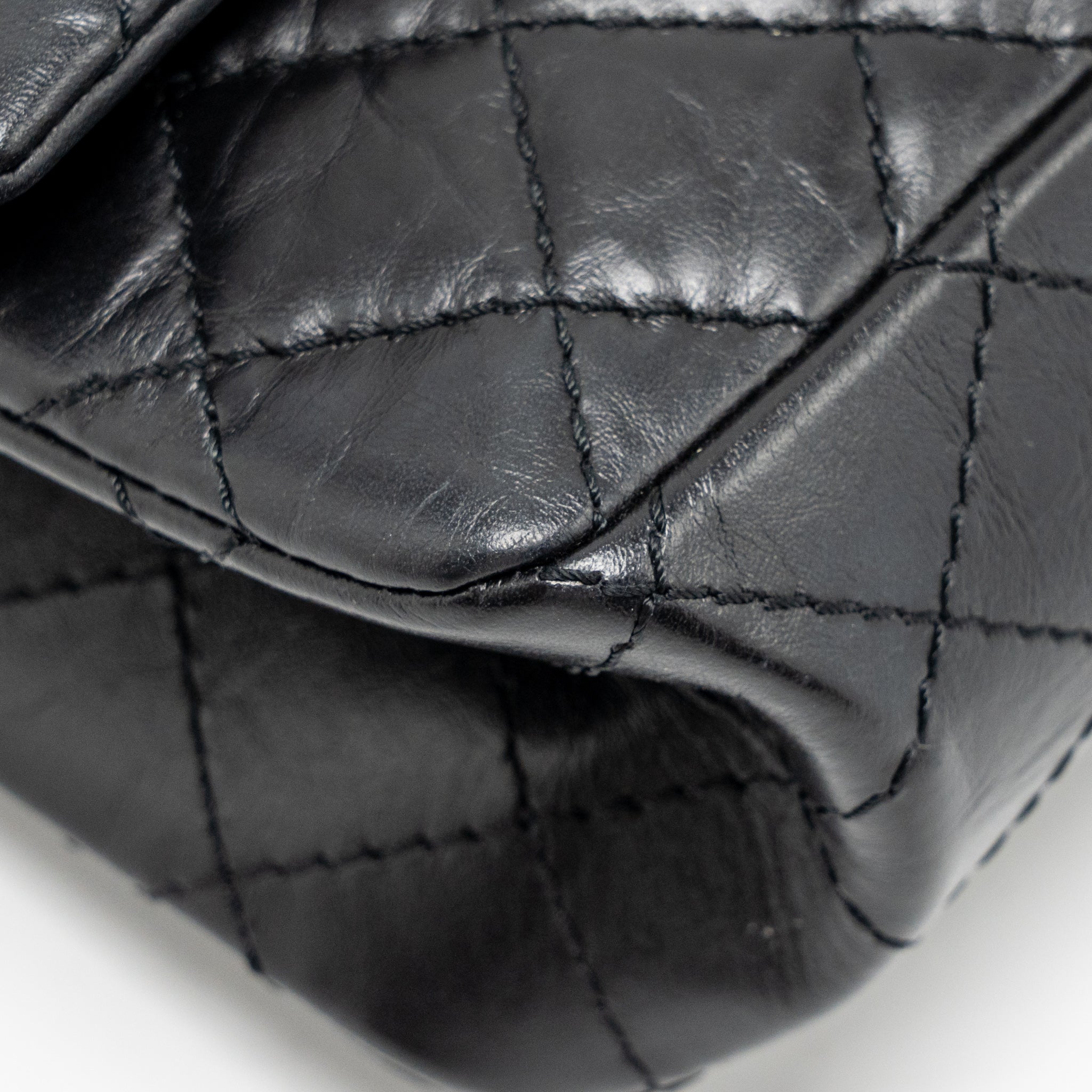 chanel-small-2-55-reissue-flap-bag-aged-calfskin-black-ghw-4
