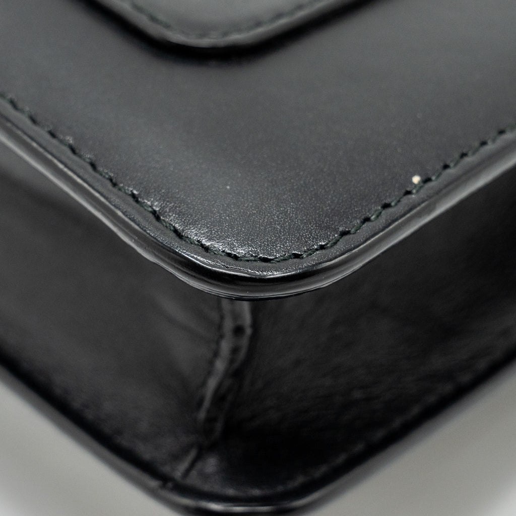 bvlgari-serpenti-forever-crossbody-bag-calfskin-black-lghw-1