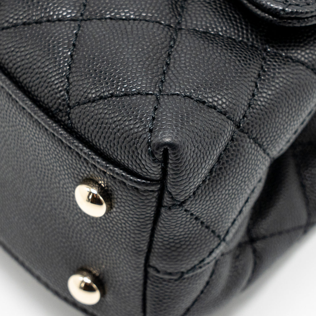 chanel-small-coco-handle-caviar-black-lghw-microchip-17