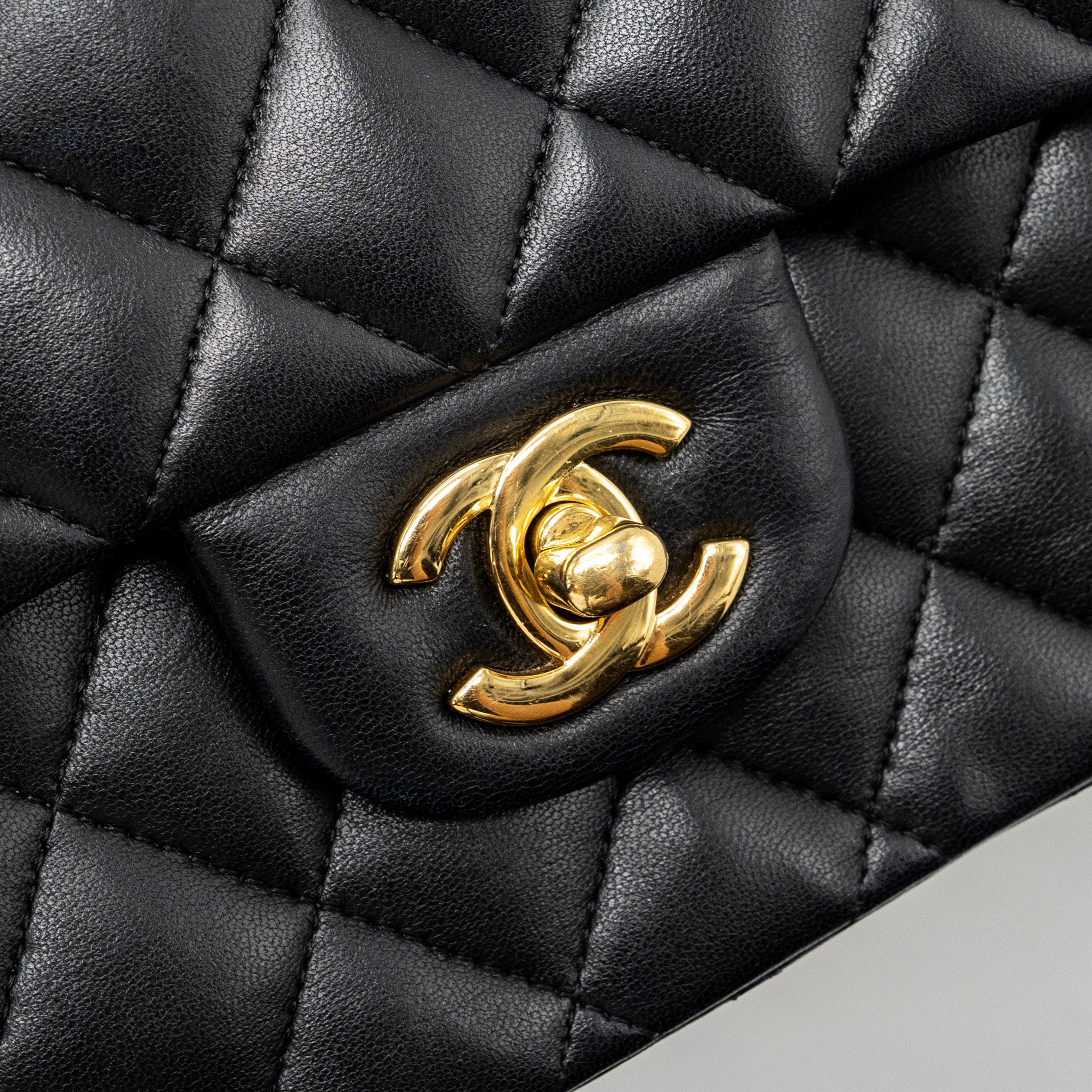 chanel-medium-classic-double-flap-bag-lambskin-black-ghw-4