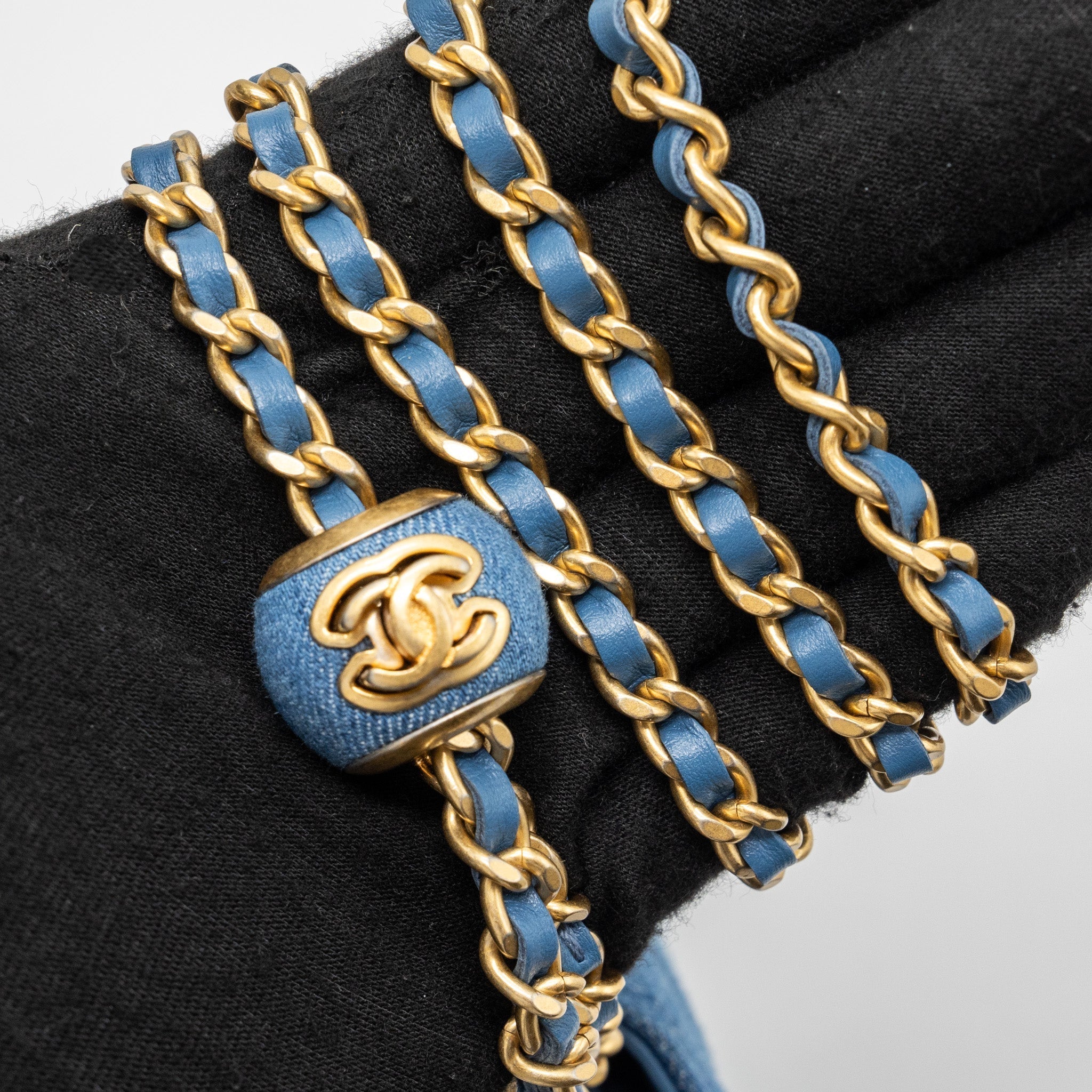 chanel-pearl-crush-wallet-on-chain-denim-blue-ghw-microchip