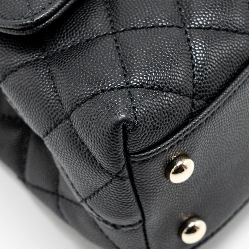 chanel-small-coco-handle-caviar-black-lghw-microchip-17