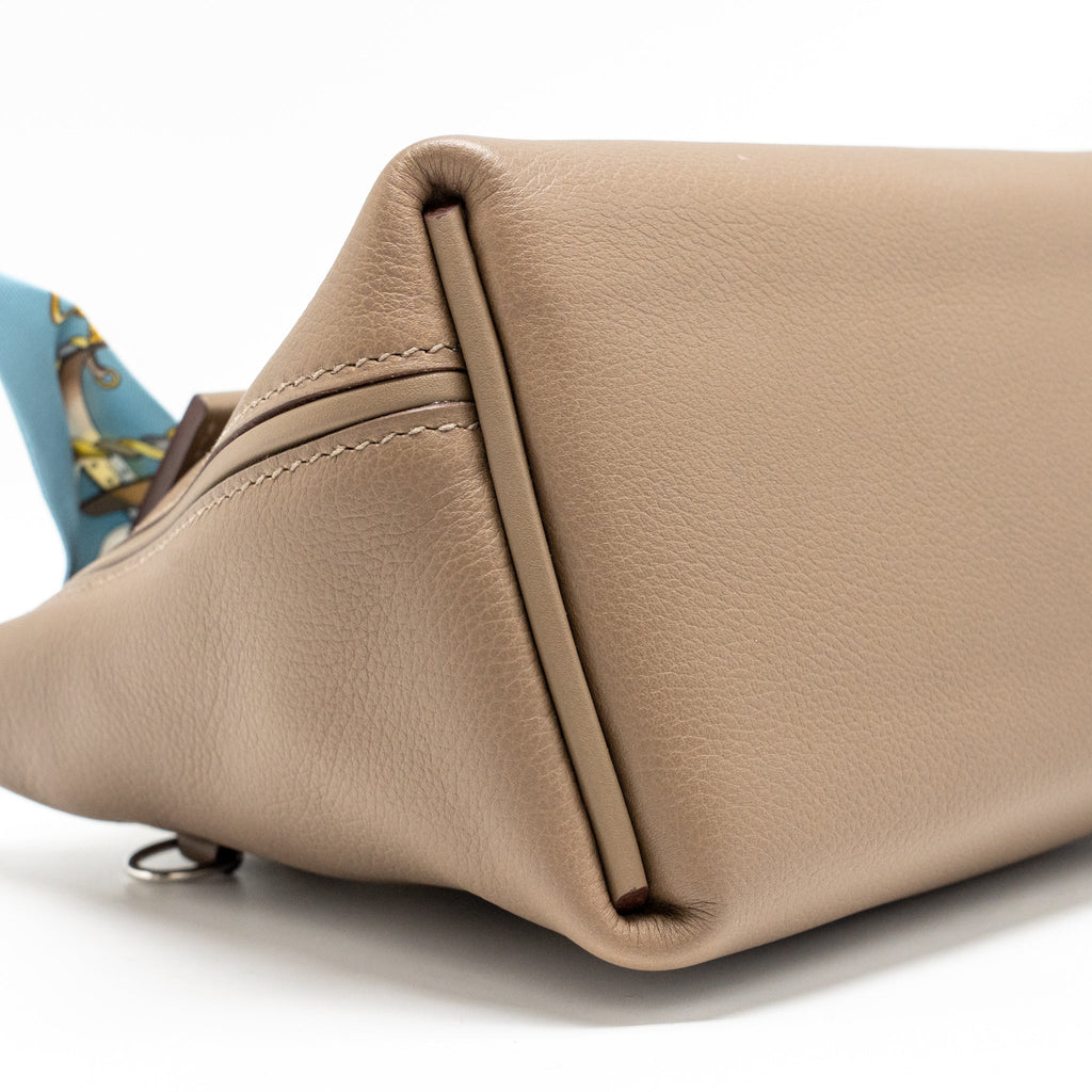 hermes-mini-24-24-2424-21-bag-evercolor-etoupe-shw-stamp-b