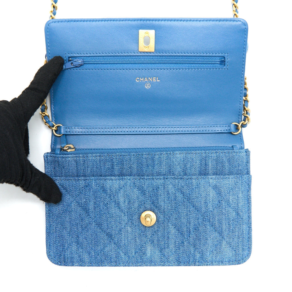 chanel-pearl-crush-wallet-on-chain-denim-ghw-microchip