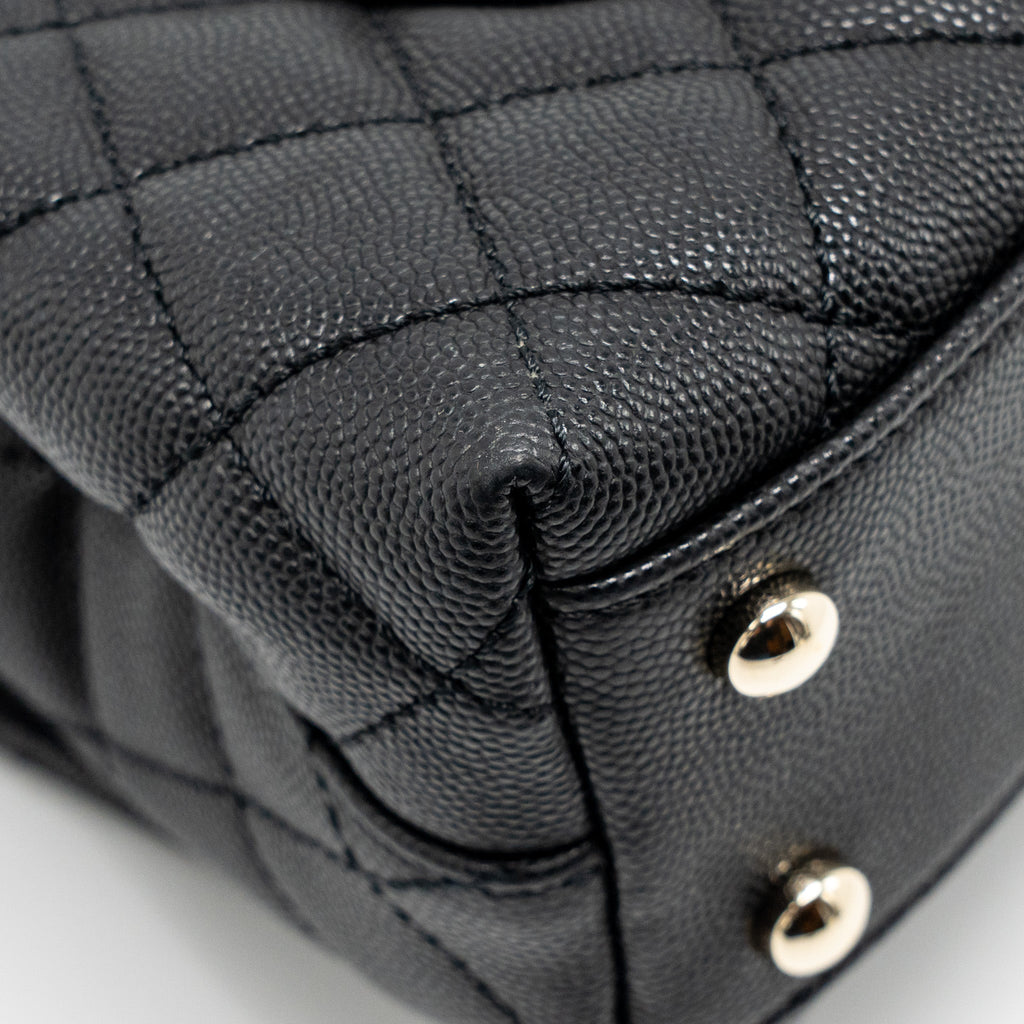 chanel-small-coco-handle-caviar-black-lghw-microchip-17