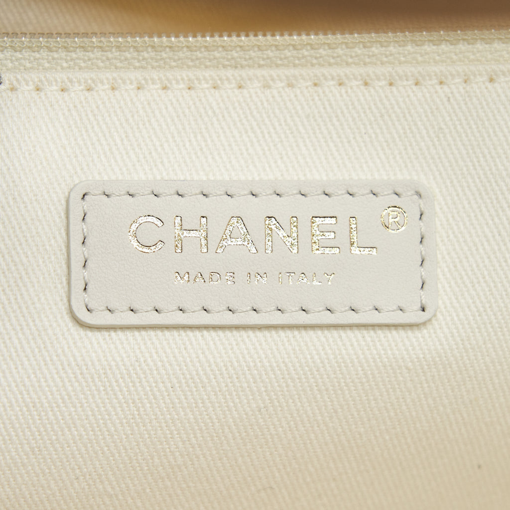 chanel-deauville-tote-bag-in-creamy-white-beige-with-tiny-pearls