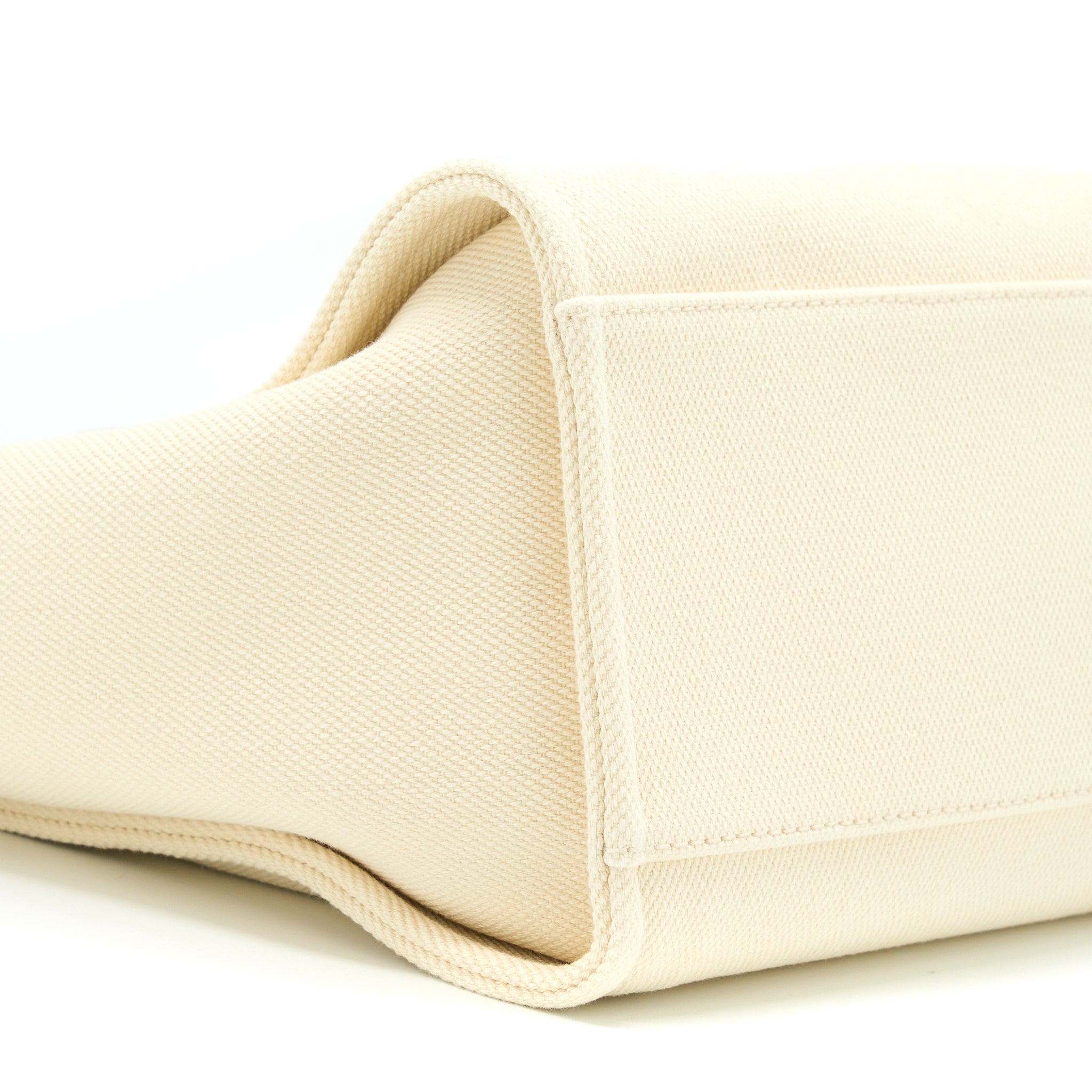 chanel-deauville-pearl-tote-canvas-ghw