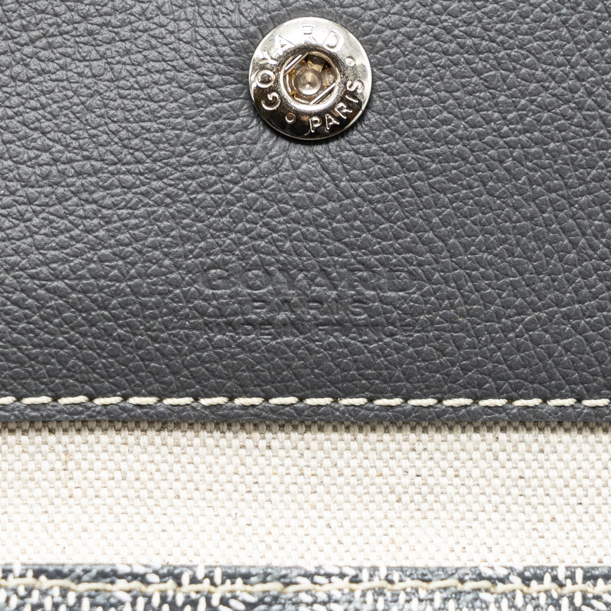 goyard-boheme-hobo-pm-goyardine-canvas-gris-shw
