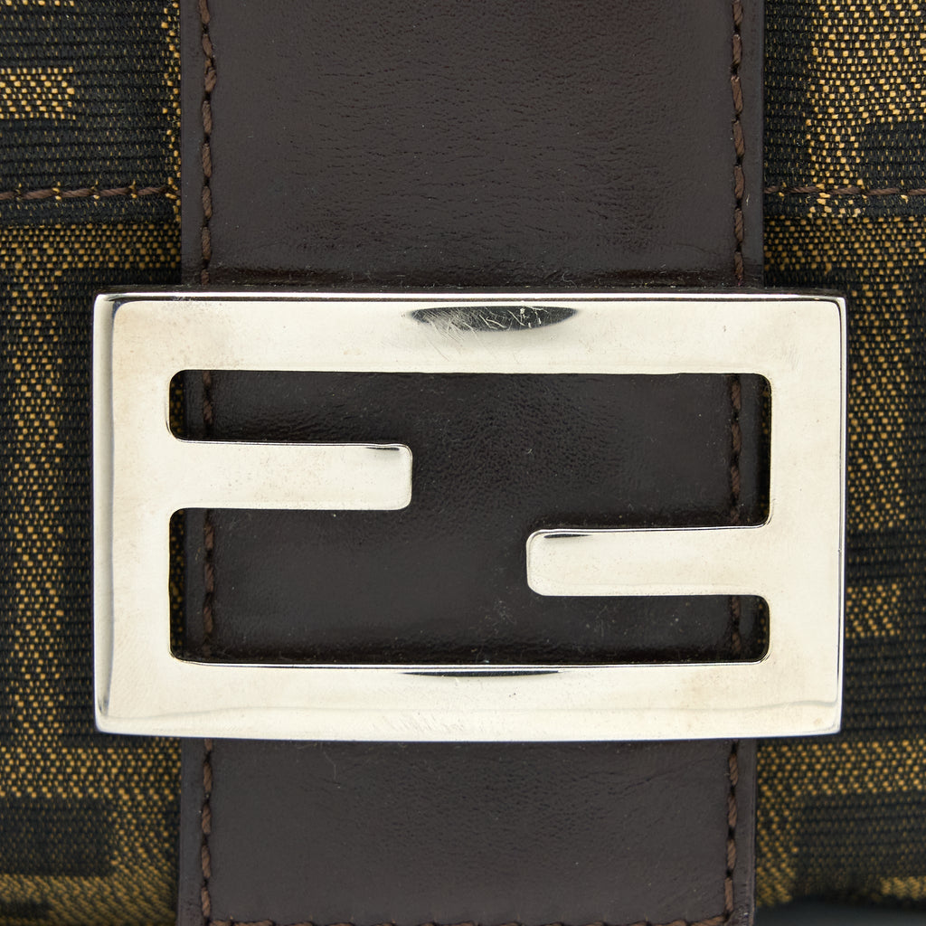 fendi-vintage-baguette-shouder-bag-ff-jacqiard-shw