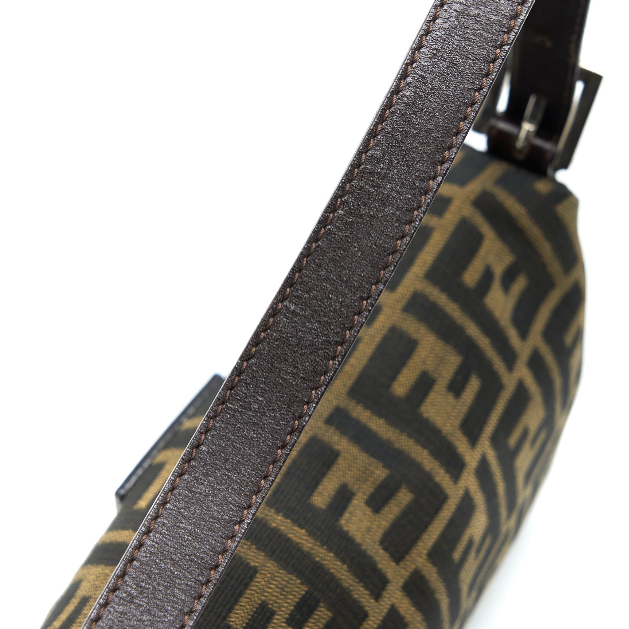 fendi-vintage-baguette-shouder-bag-ff-jacqiard-shw