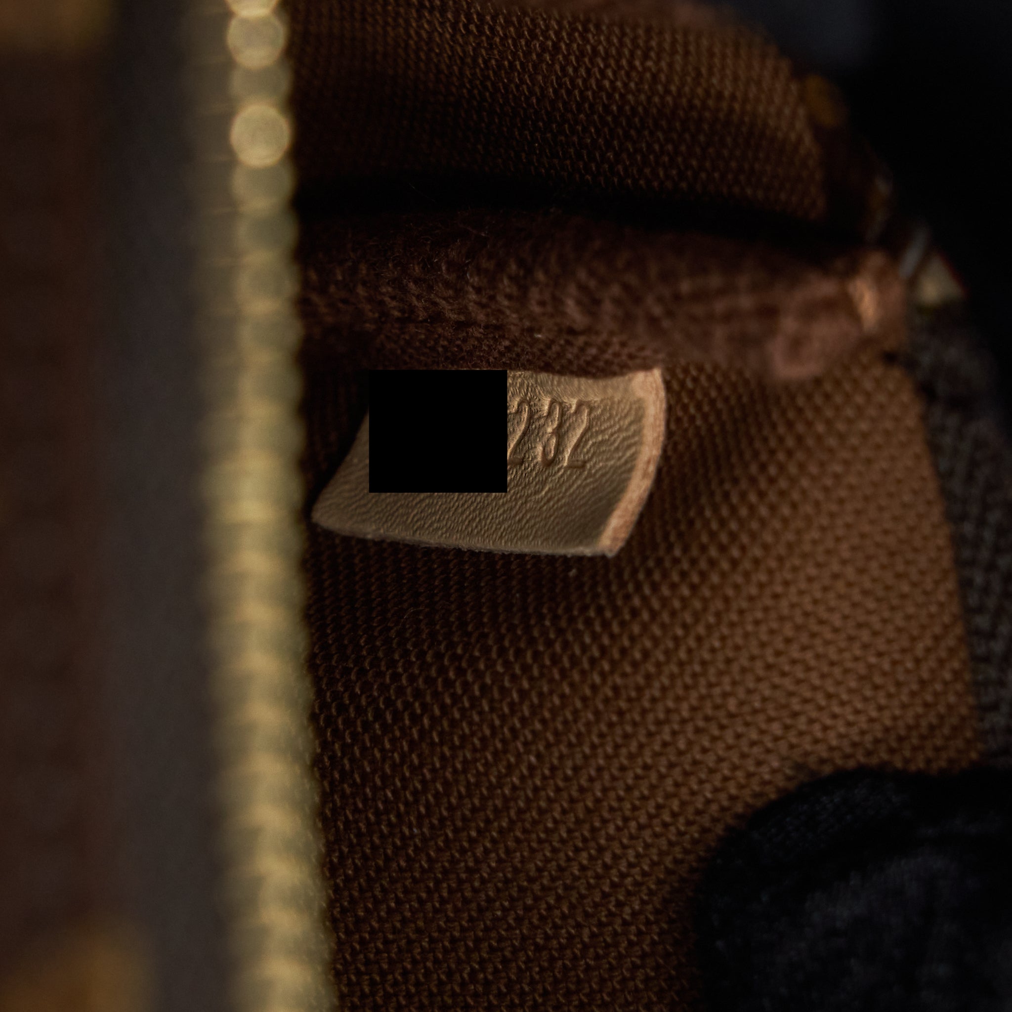 louis-vuitton-mini-pochette-accessories-monogram-canvas-ghw-1