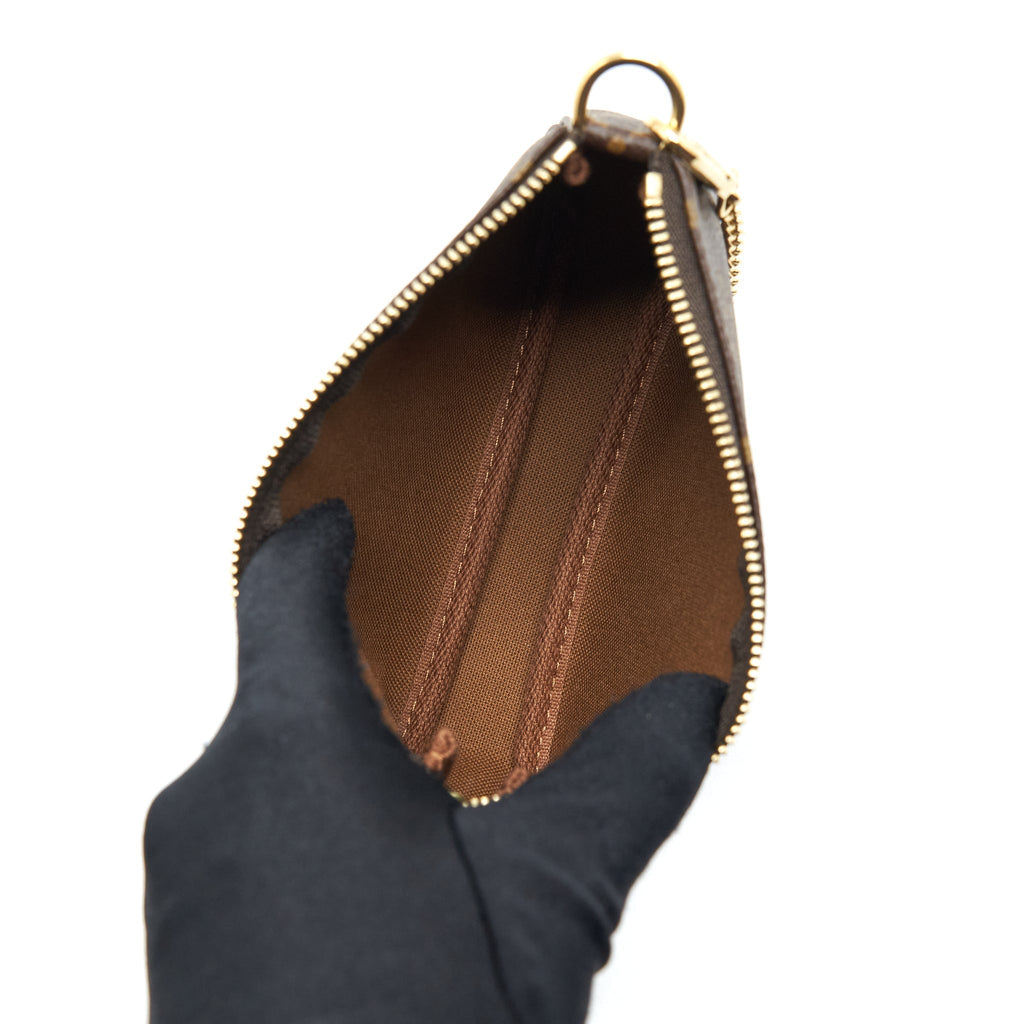 louis-vuitton-mini-pochette-accessories-monogram-canvas-ghw-1