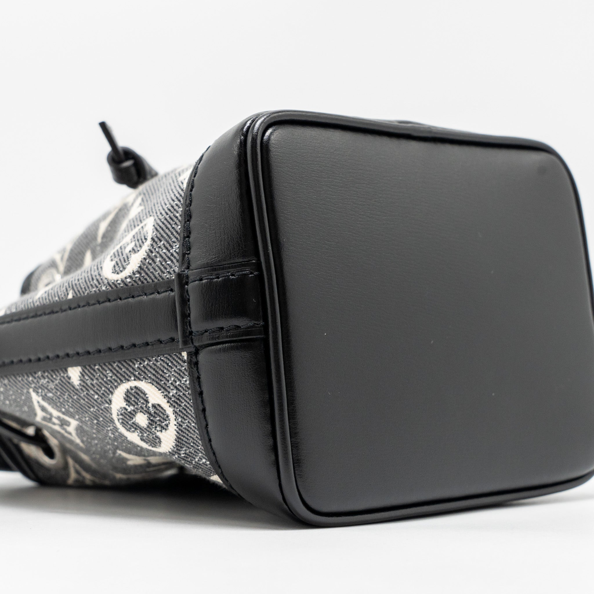 louis-vuitton-nano-noe-jacquard-denim-black-multicolor-shw