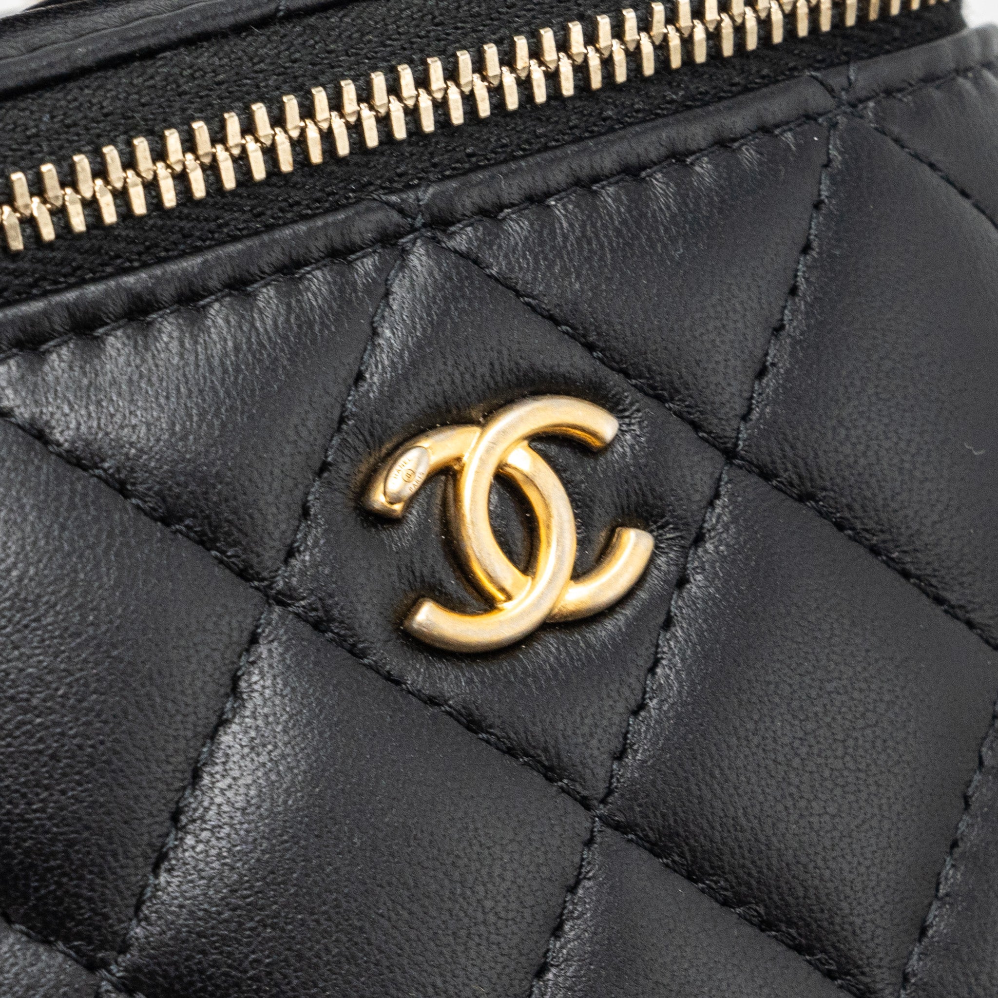 chanel-pearl-crush-mini-vanity-with-chain-lambskin-black-ghw-2
