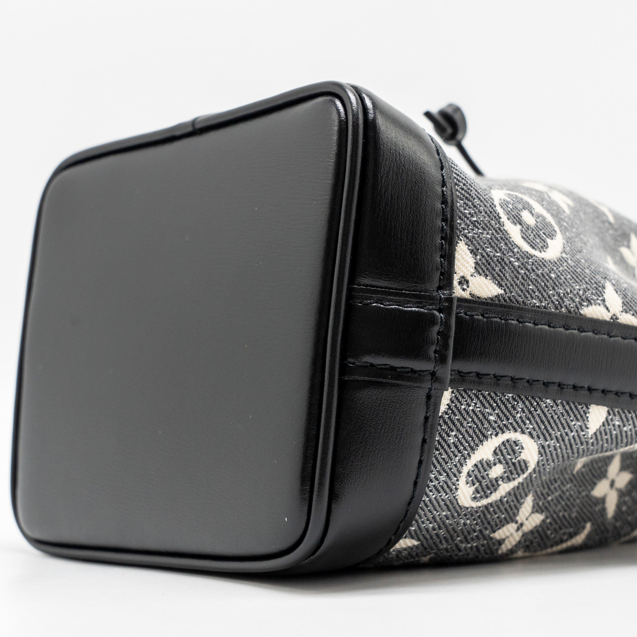 louis-vuitton-nano-noe-jacquard-denim-black-multicolor-shw