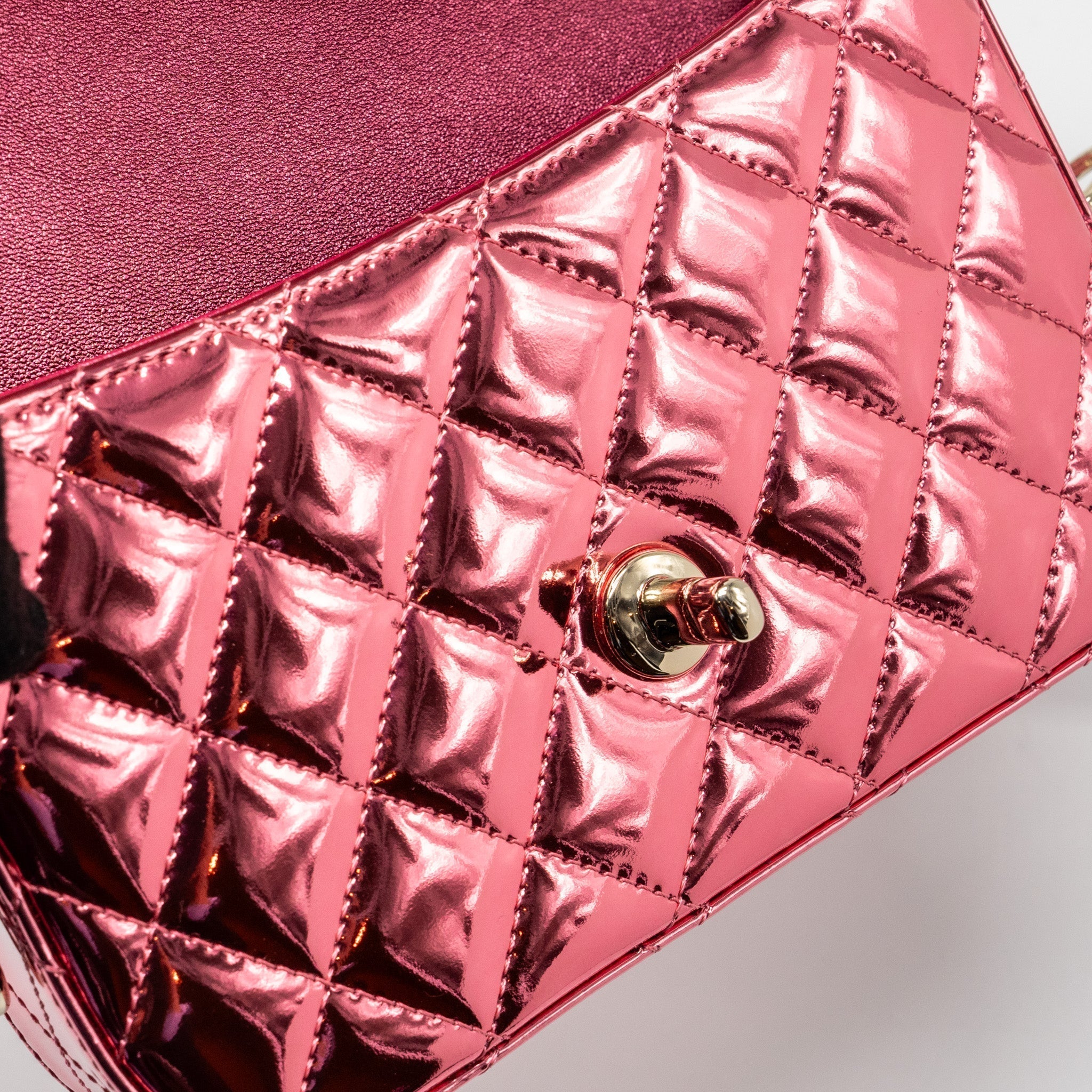 chanel-24c-mini-flap-bag-with-star-coin-purse-patent-calfskin-metallic-pink-lghw-microchip-copy