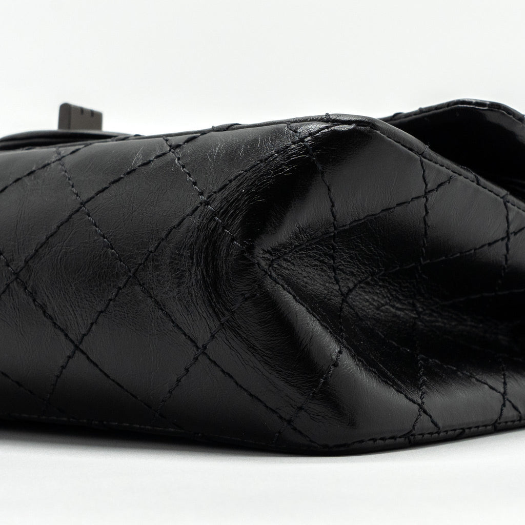 chanel-2-55-reissue-flap-bag-aged-calfskin-black-with-black-hardware-microchip