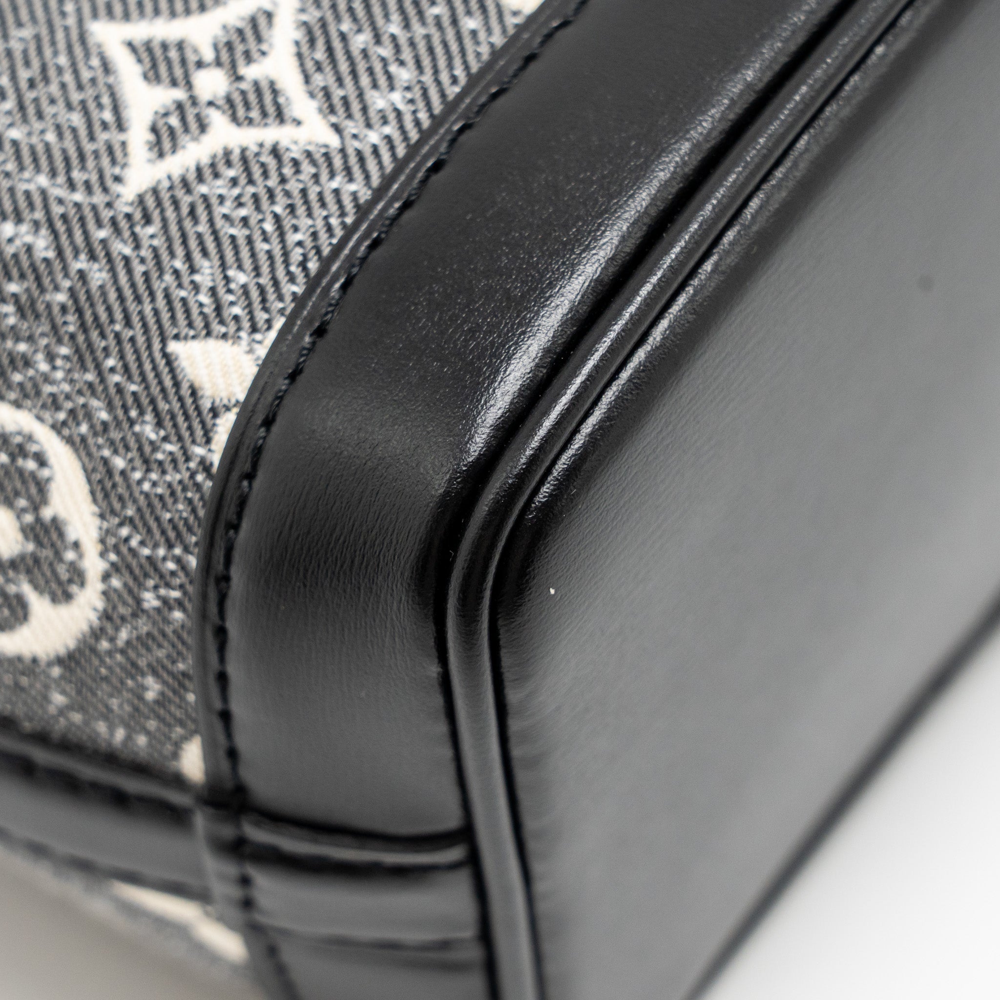 louis-vuitton-nano-noe-jacquard-denim-black-multicolor-shw