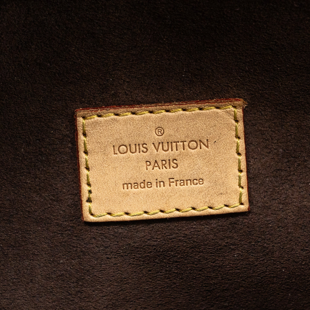 louis-vuitton-pochette-metis-monogram-canvas-ghw-15
