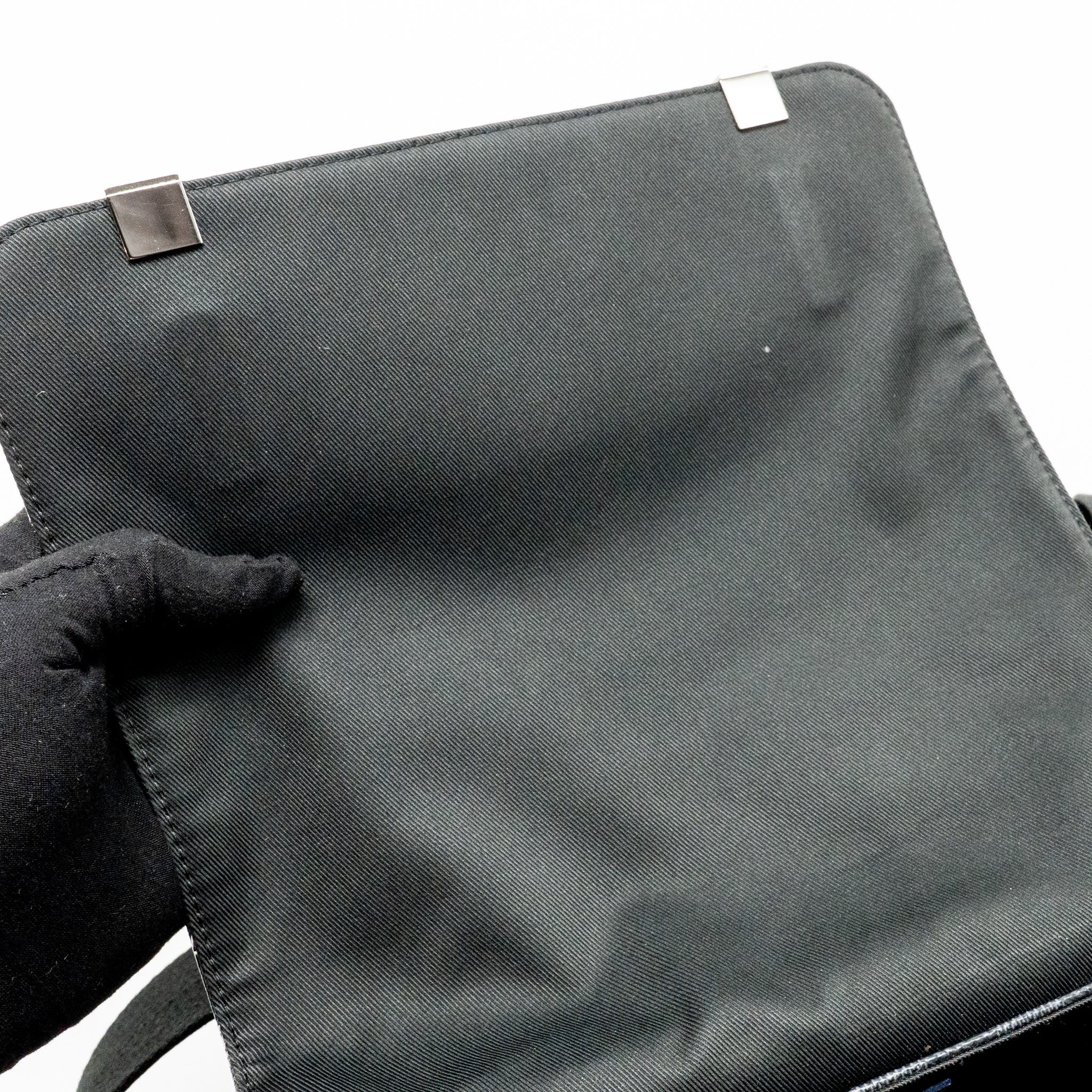 louis-vuitton-world-map-district-messenger-bag-damier-graphite-canvas-shw