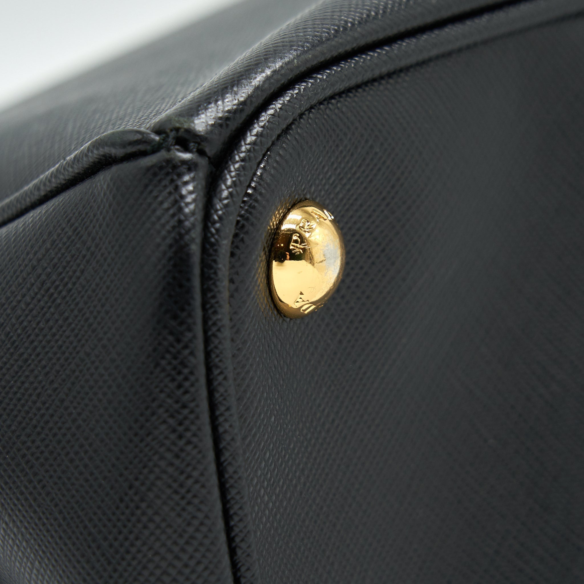 prada-saffiano-large-tote-bag-black-ghw