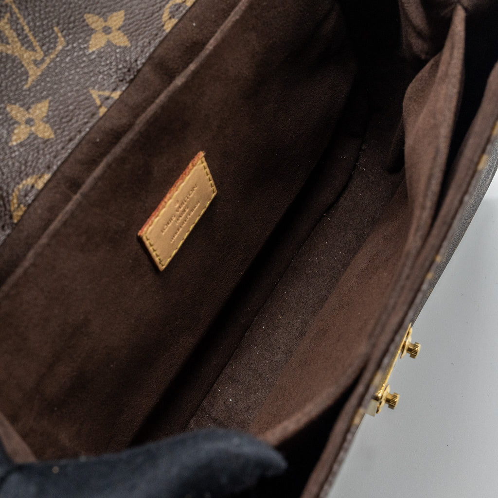 louis-vuitton-pochette-metis-monogram-canvas-ghw-15