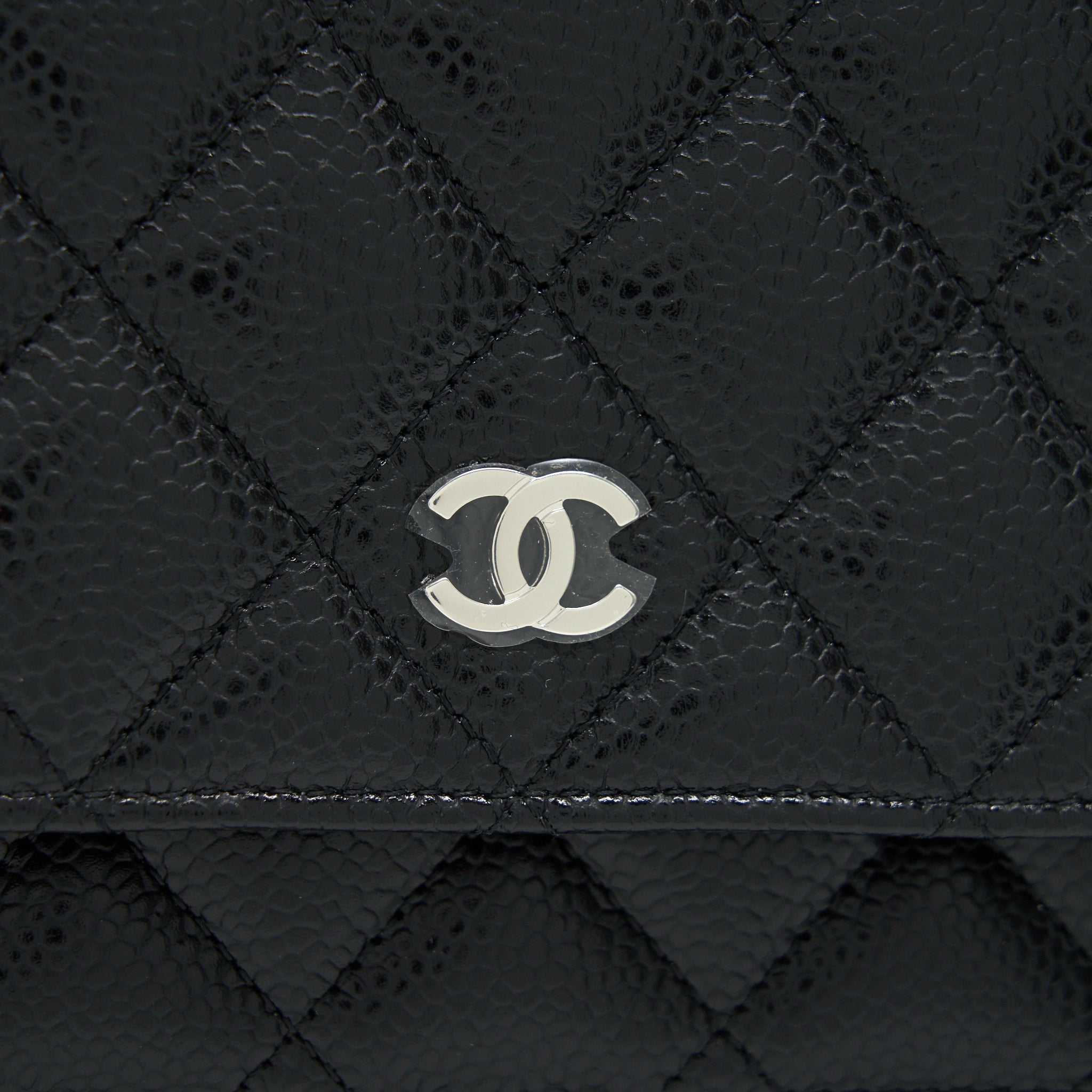 chanel-caviar-classic-wallet-on-chain-black-caviar-shw